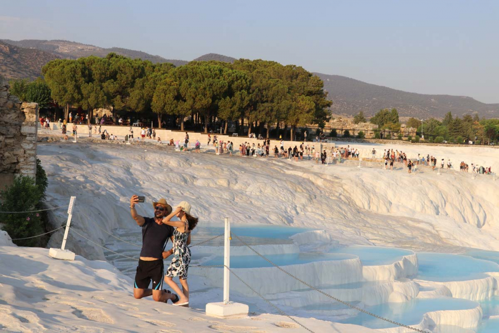 Tatilciler soluğu orada aldı! Pamukkale, salgın sonrası ziyaretçi rekoru kırdı 10