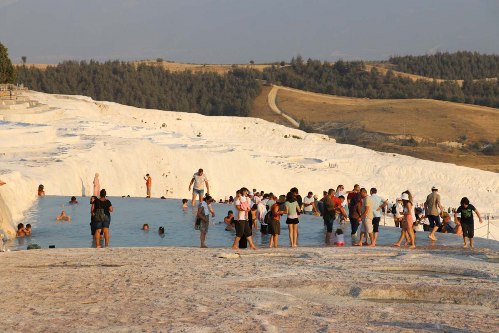 Tatilciler soluğu orada aldı! Pamukkale, salgın sonrası ziyaretçi rekoru kırdı 12