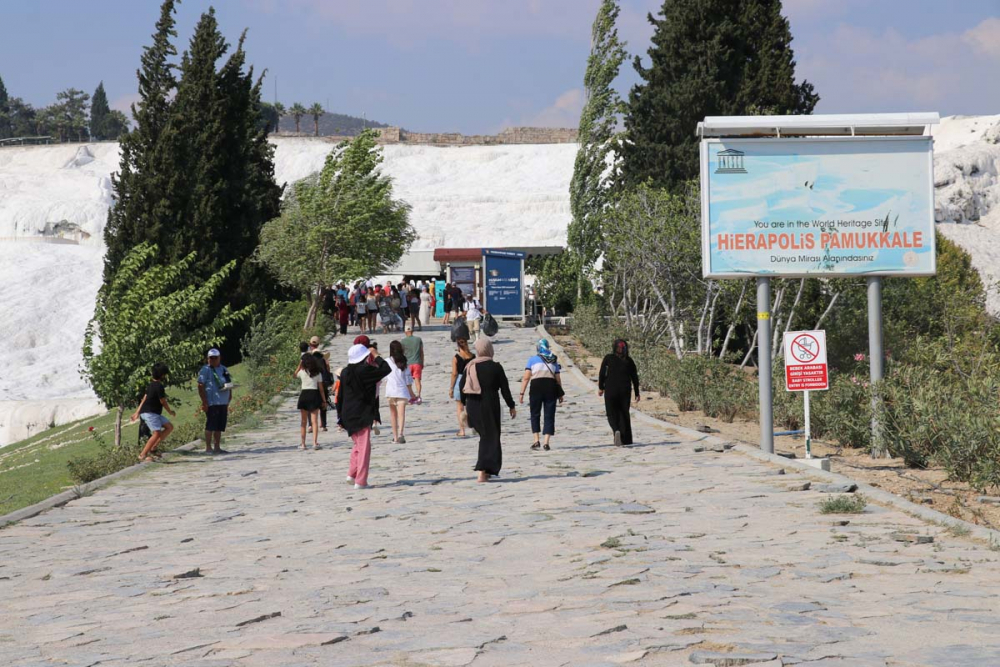 Tatilciler soluğu orada aldı! Pamukkale, salgın sonrası ziyaretçi rekoru kırdı 6