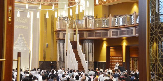 Taksim Camii'nde ilk bayram namazı heyecanı! Vatandaşlar akın etti