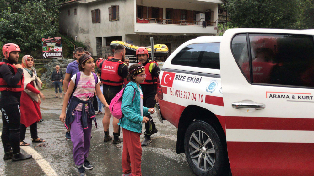 Önüne kattığı her şeyi sürükledi! Selin vurduğu Artvin'de felaketin boyutları gözler önüne serildi 29