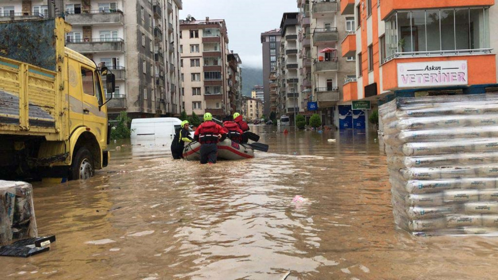 Önüne kattığı her şeyi sürükledi! Selin vurduğu Artvin'de felaketin boyutları gözler önüne serildi 7