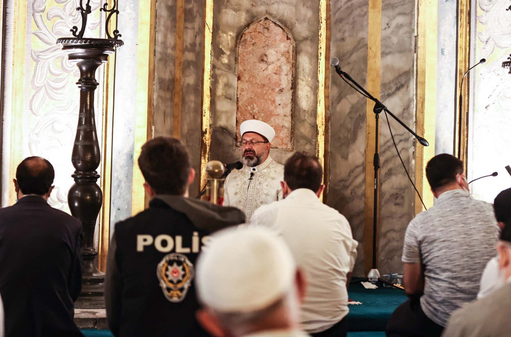 Kutlu günün üzerinden bir yıl geçti!  Ayasofya-i Kebir Cami-i Şerifi, geçtiğimiz yıl 24 Temmuz'da ibadete açıldı 3