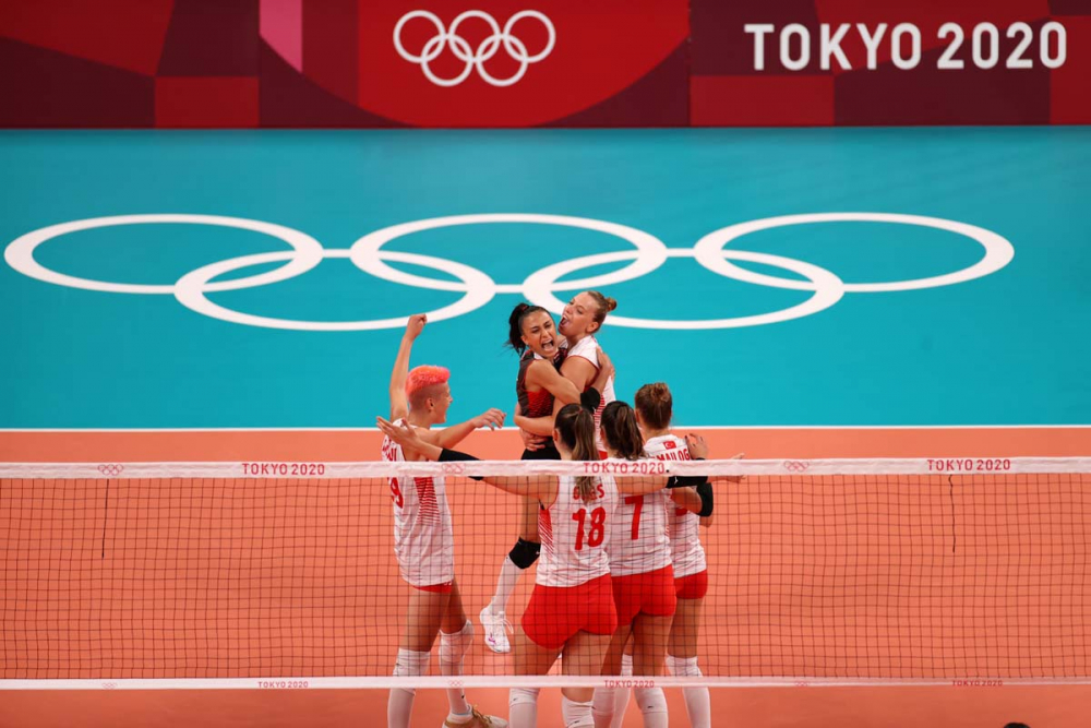 SON DAKİKA | Filenin Sultanları Çin'i hezimete uğratarak olimpiyatlara damgasını vurdu 4