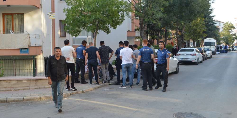 Korkunç olay! Polis memuru; karısı, kayınvalidesi ve kayınpederini öldürüp intihar etti 3