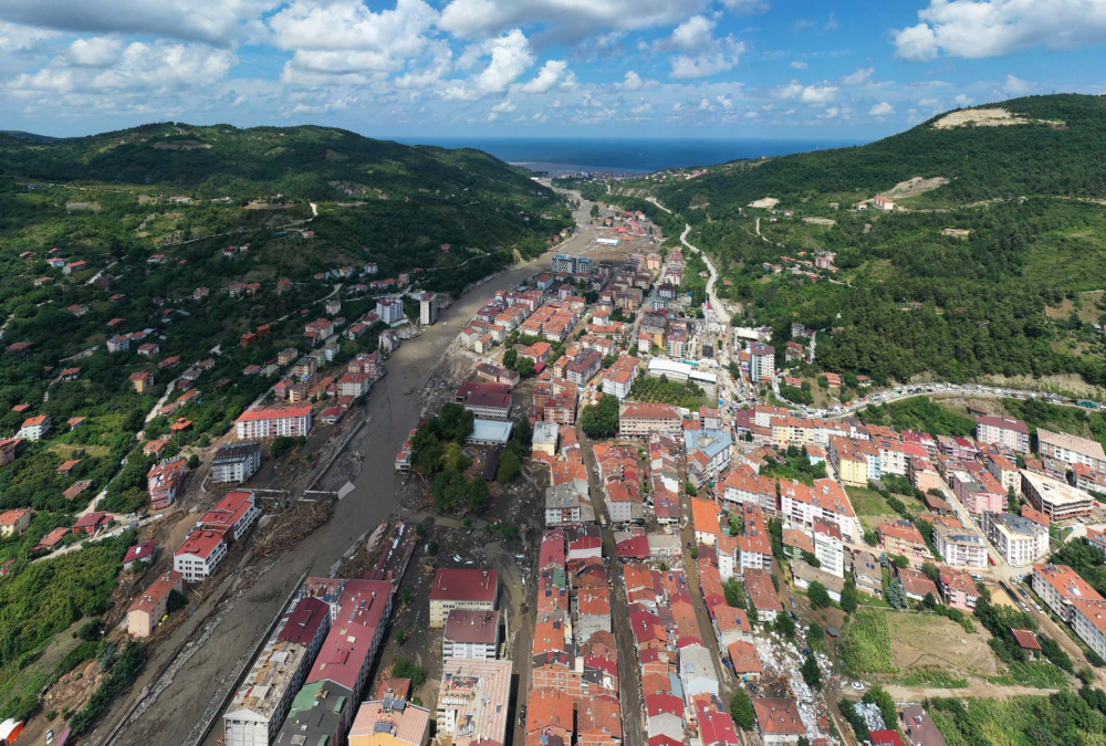 Sel felaketinin bıraktığı hasar havadan görüntülendi! İşte Kastamonu Bozkurt'tan fotoğraflar... 1