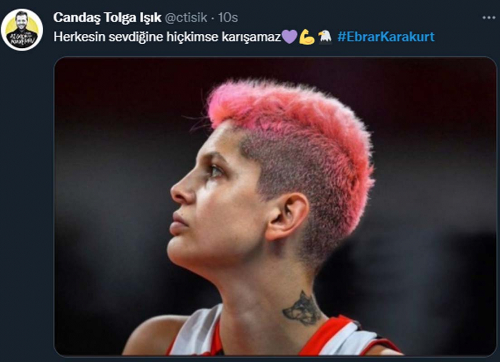 Kız arkadaşıyla fotoğraf paylaşan Ebrar Karakurt sosyal medyayı salladı! Cinsel yönelimiyle eleştirilen milli voleybolcuya destek mesajları yağdı! 10