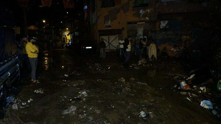 Zonguldak'ta felaketlerin ardı arkası kesilmiyor! Şiddetli yağış sonrası çıkan heyelanda evsiz kaldılar 6