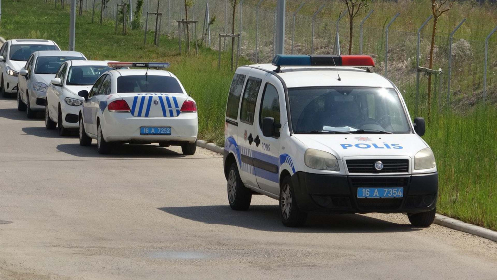 Bursa'da dehşete düşüren olay! Arazide çıplak erkek cesedi bulundu 4