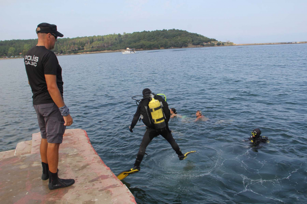 En acı arayış! Sinop'taki sel sularında kaybolan vatandaşlar, ırmak yatakları ve denizde aranıyor 8