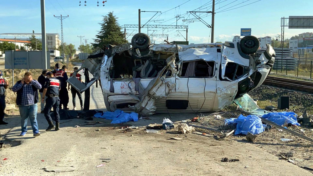 7 kişi hayatını kaybetmişti! Tekirdağ'da yük treninin çarptığı minibüsün şoförü Bilal Küllü'nün ifadesi ortaya çıktı! O sözleri çıldırttı 2