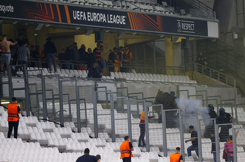 Fransa polisinden Galatasaray taraftarına müdahale! 2