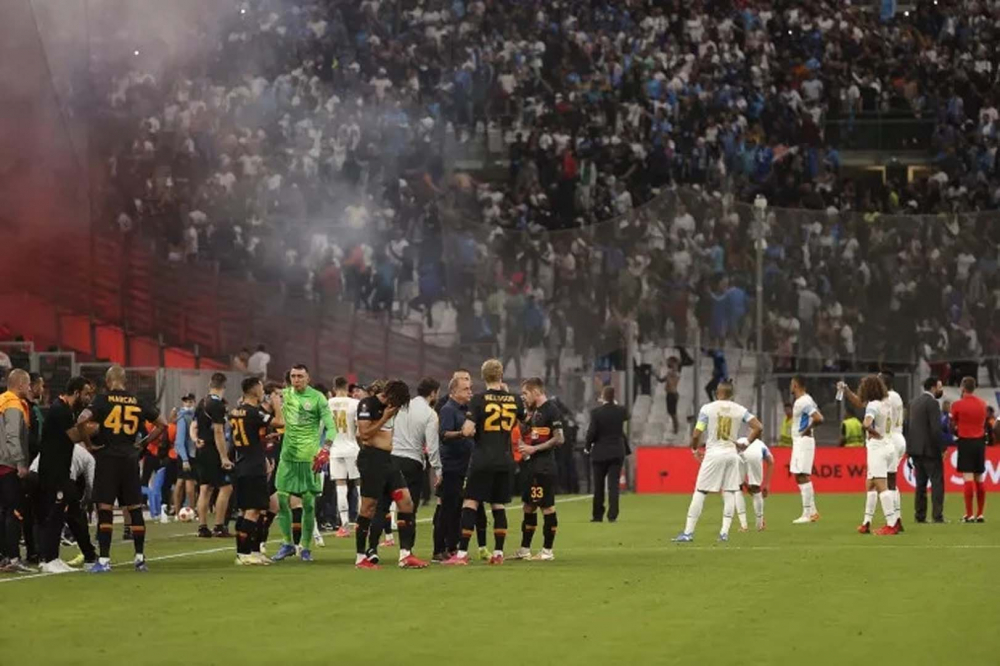 Fransızlardan büyük provokasyon! Galatasaray taraftarının sabrını sınadılar! 4