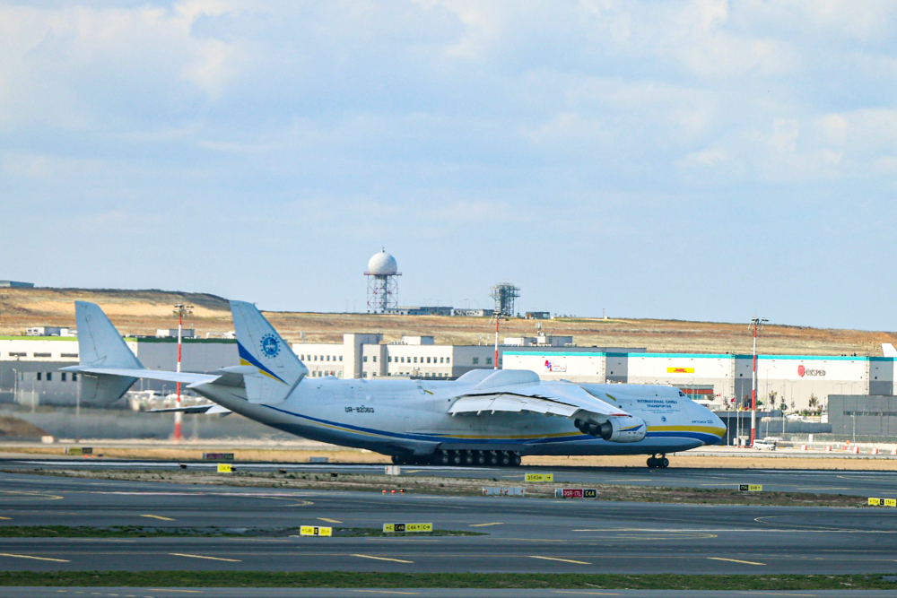 Dünyanın en büyük kargo uçağı hangisi? Antonov an 225 uçağı nerede? 6