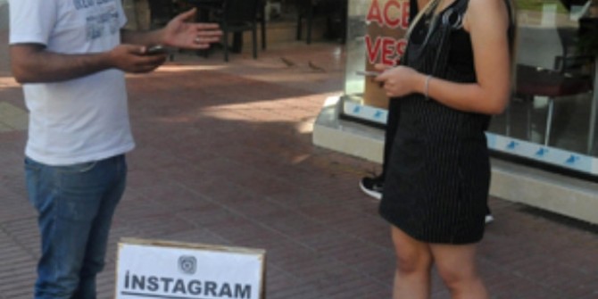 Adana'lı girişimci Sokakta Takipçi ve Beğeni Satıyor