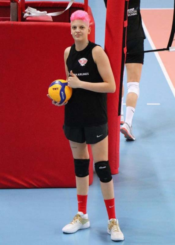 Cinsel yönelimiyle tepki çeken Milli voleybolcu Ebrar Karakurt içini döktü! "Pişmanlıklarım var" 11