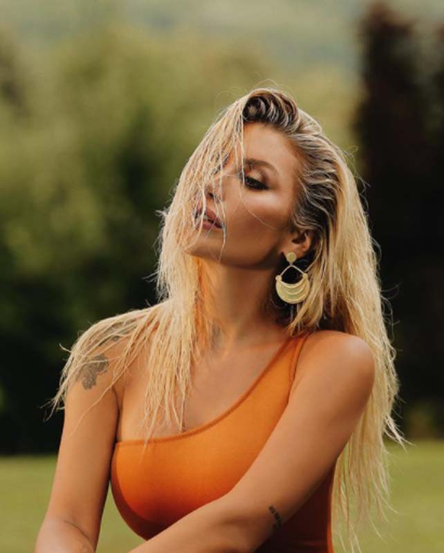 Amerikalı model Hailey Bieber, İrem Derici'ye benzetildi! Ünlü şarkıcıdan tepki gecikmedi! 4