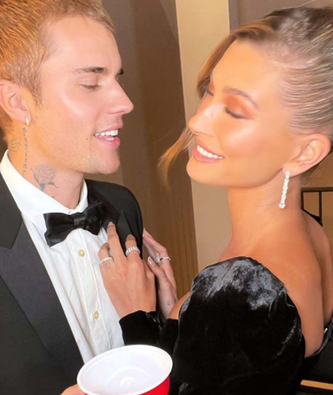 Amerikalı model Hailey Bieber, İrem Derici'ye benzetildi! Ünlü şarkıcıdan tepki gecikmedi! 6