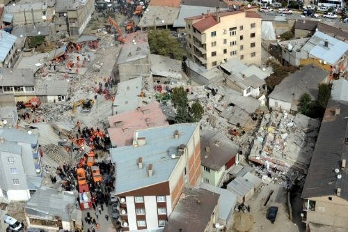 Van depremi fotoğrafları 16