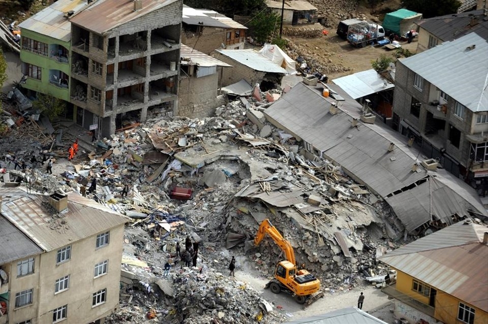 Van depremi fotoğrafları 24