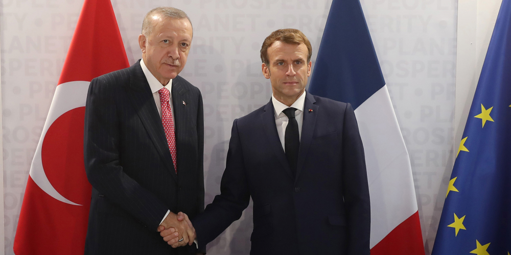 Bu anlar G-20 Zirvesine damga vurdu! Aşkım Kapışmak, Erdoğan ve Macron'un sohbeti sırasında çekilen kareyi analiz etti 2