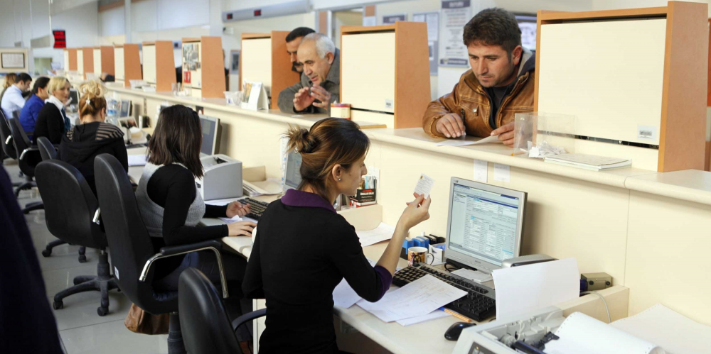 Memur ve emekliler gelecek zam oranına kilitlendi! Zam oranı yüzde 12'ye doğru gidiyor! İşte SGK ve Bağkur emeklilerinin zamlı maaşları 10