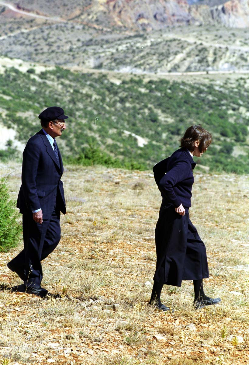 Türk siyasetinden bir Bülent Ecevit geçti! Vefatının 15.yılında anılıyor! İşte Bülent Ecevit'in fotoğrafları, görselleri ve hayatı... 4