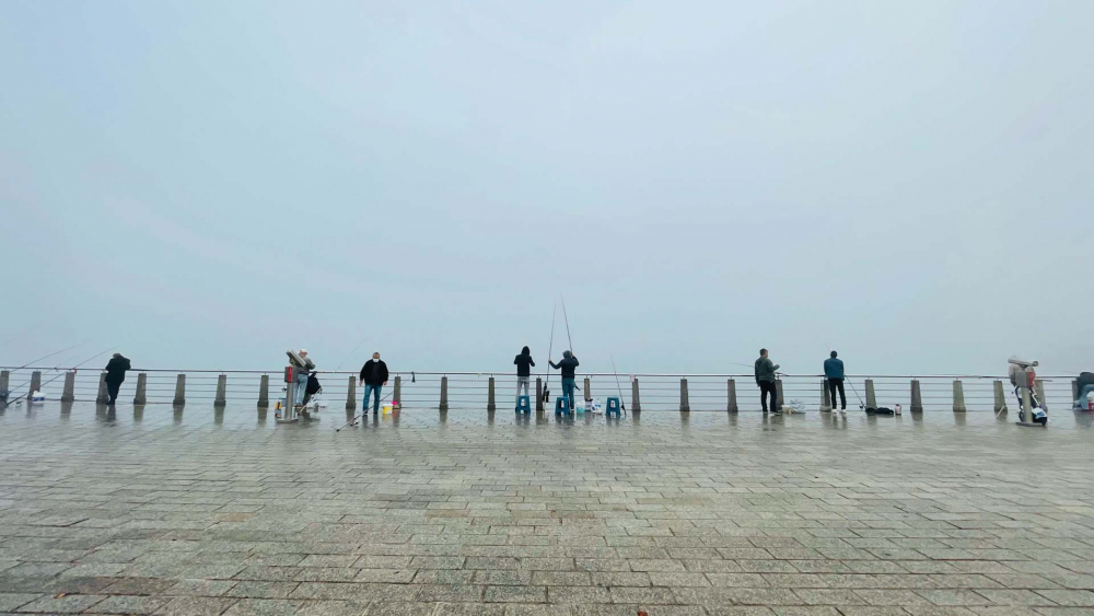 İstanbul, Sistanbul'a döndü! Uçuşlar ve gemi seferleri iptal oldu, vatandaş önünü göremiyor 1