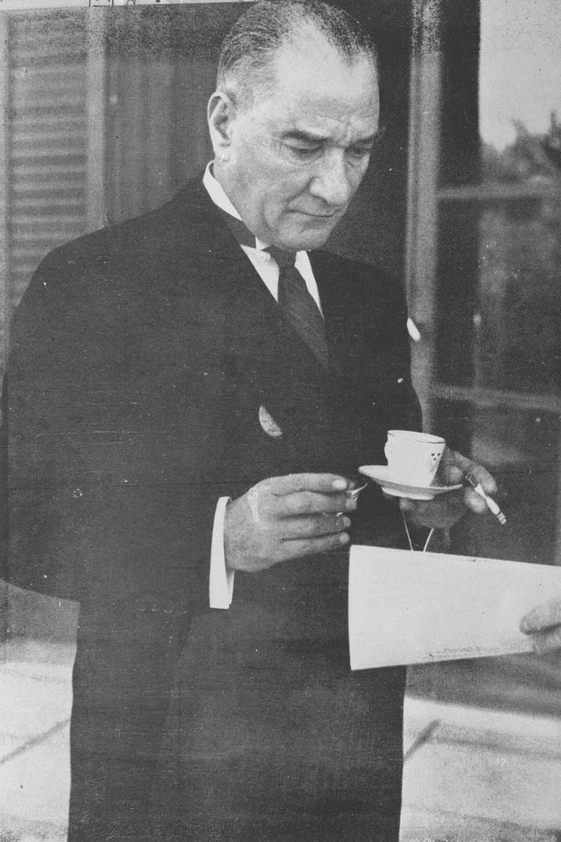 Mustafa Kemal Atatürk vefatının 83.yılında anılacak! İşte Atatürk'ün hayatından fotoğraflar... 31