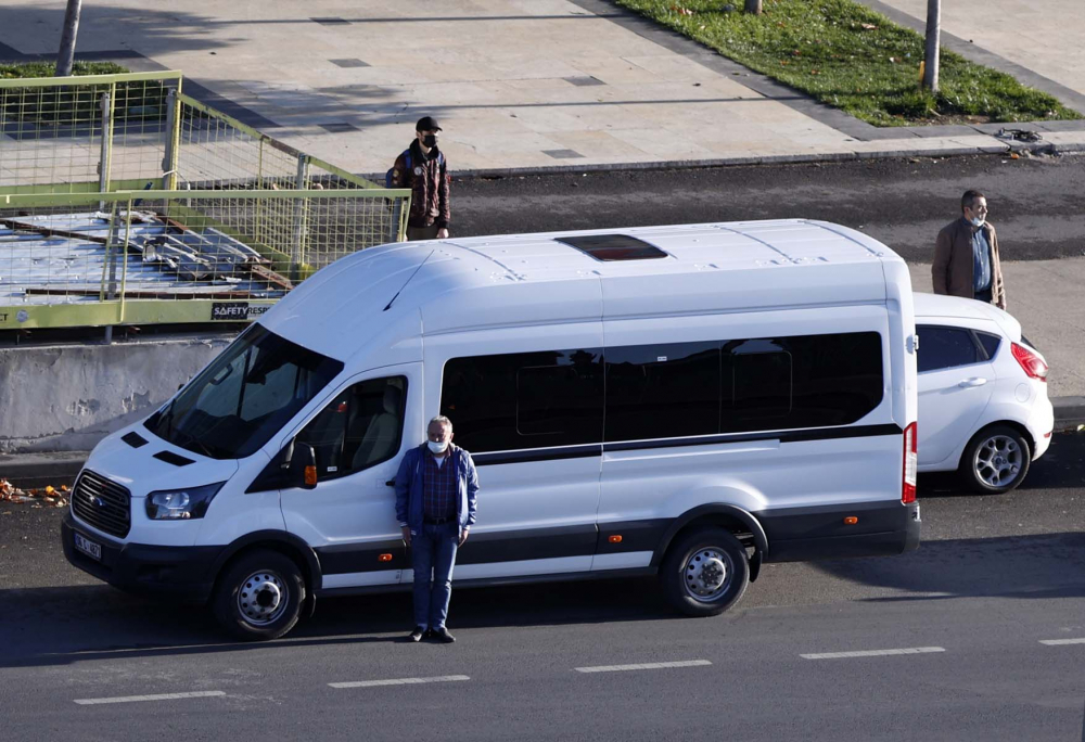 Saat 9'u 5 geçe hayat durdu! Türkiye Ata'sı için saygı duruşunda bulundu! İşte o anlar... 25