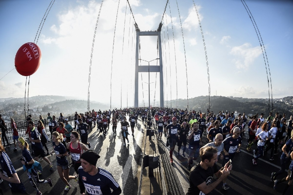 40. İstanbul Maratonu'ndan ilginç kareler 19