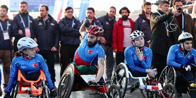 40. İstanbul Maratonu'ndan ilginç kareler