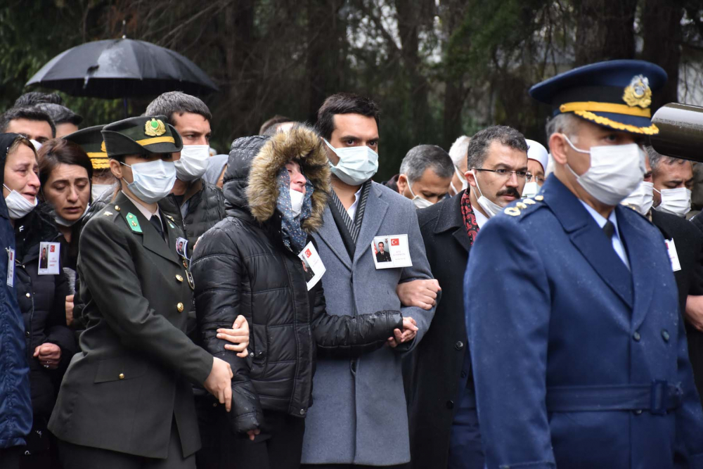 Şırnak Uludere'de askeri araç kazasında şehit olmuştu! Şehit Astsubay Üstçavuş Cihan Geçit gözyaşlarıyla toprağa verildi 7