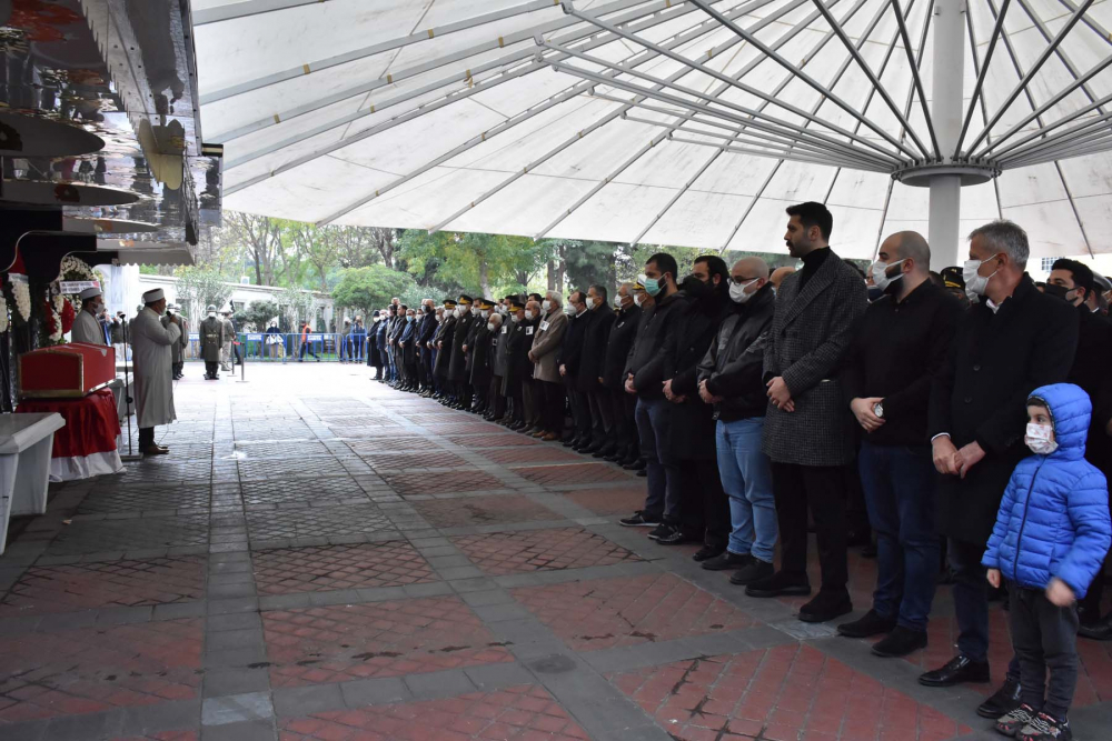 Şırnak Uludere'de askeri araç kazasında şehit olmuştu! Şehit Astsubay Üstçavuş Cihan Geçit gözyaşlarıyla toprağa verildi 9