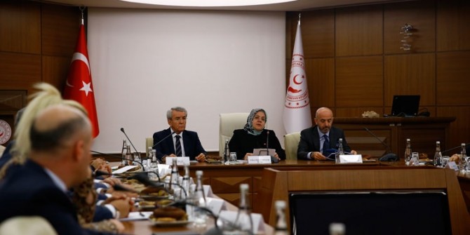 2019'da konuşulan Asgari Ücreti için net rakamlar heyecanlandırdı, 2019'da asgari ücret ve AGİ ne kadar olacak