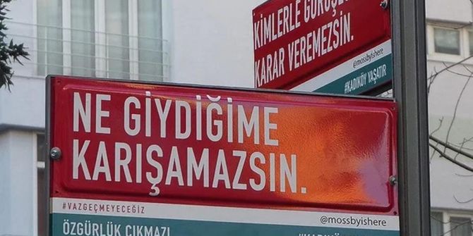 Kadıköy Belediyesinden alkış alacak hareket! Kadına Şiddetle Mücadele Günü kapsamında sokaktaki tabelalar değiştirildi