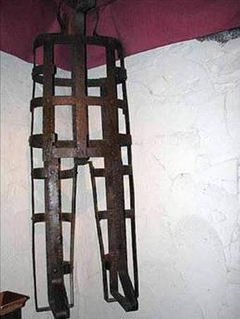 Kanınızı donduracak 15 İşkence Tekniği 10