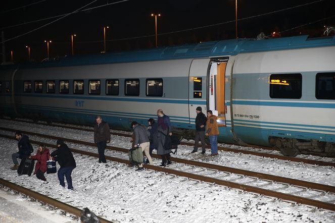 Ankara'daki tren kazası görüntüleri | Feci kazadan ilk fotoğraflar 16