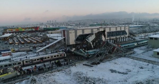 Ankara'daki tren kazası görüntüleri | Feci kazadan ilk fotoğraflar 19