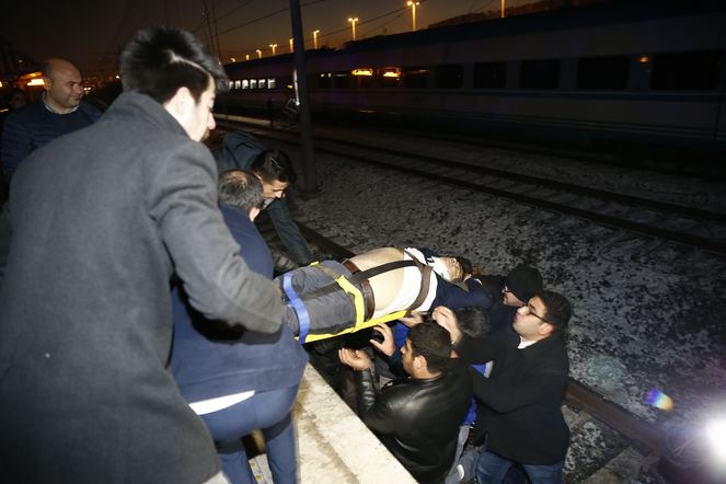 Ankara'daki tren kazası görüntüleri | Feci kazadan ilk fotoğraflar 5