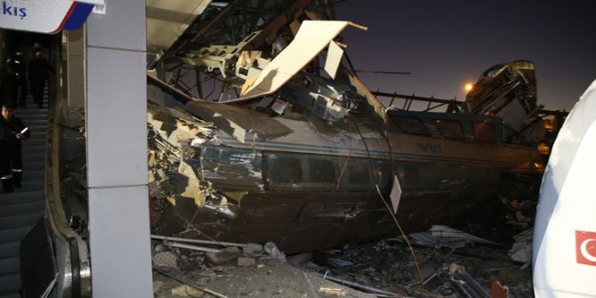 Ankara'daki tren kazası görüntüleri | Feci kazadan ilk fotoğraflar