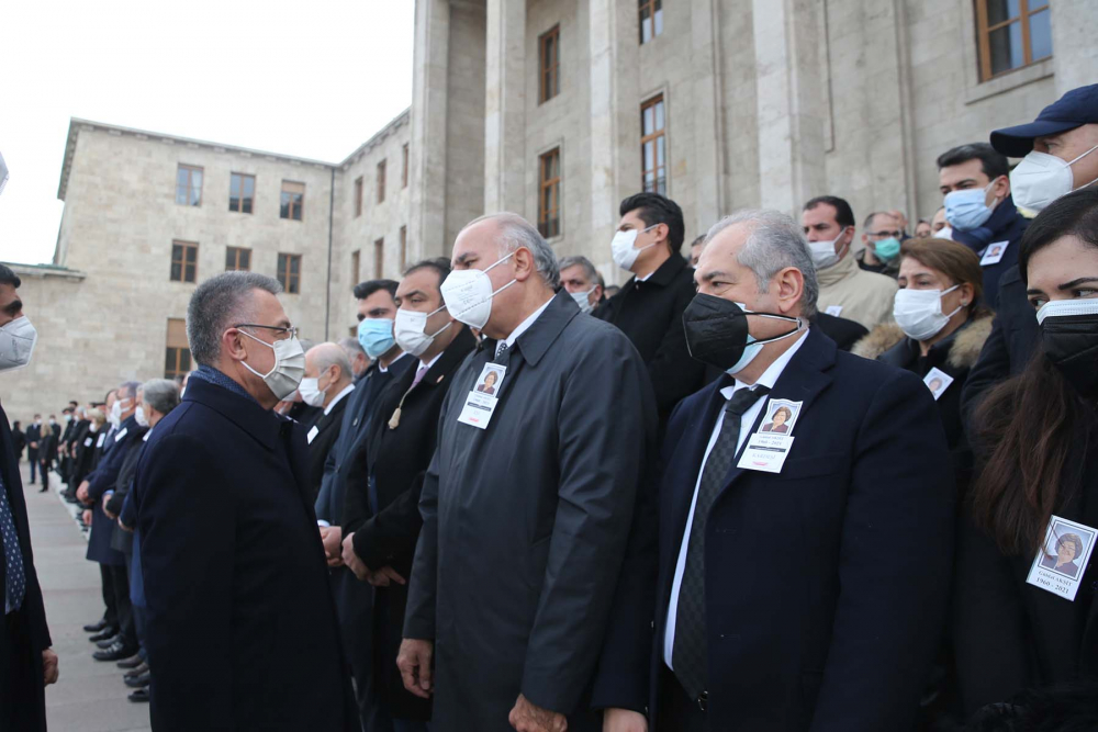 Koronavirüs nedeniyle vefat etmişti! Eski Bakan Güldal Akşit için TBMM'de cenaze töreni düzenlendi! 16