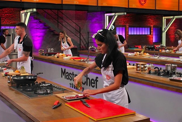2018 Masterchef Yarışmasının birincisi uğur oldu 100 bin lira kazandı Kerem'e de sürpriz 14