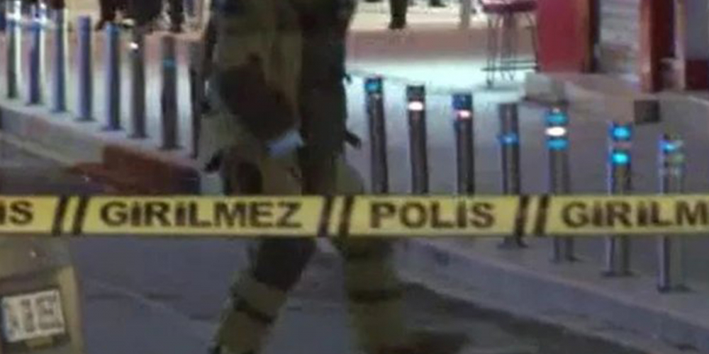 Parti teşkilatını hedef aldılar! AK Parti ilçe binasına bombalı tuzak: Pusu kuran kişi yakalanarak gözaltına alındı 2