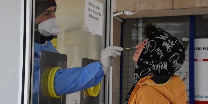 En yüksek aşılamanın olduğu ilde vakalar patladı! Vatandaşlara ev ziyaretlerine ara verin tavsiyesi