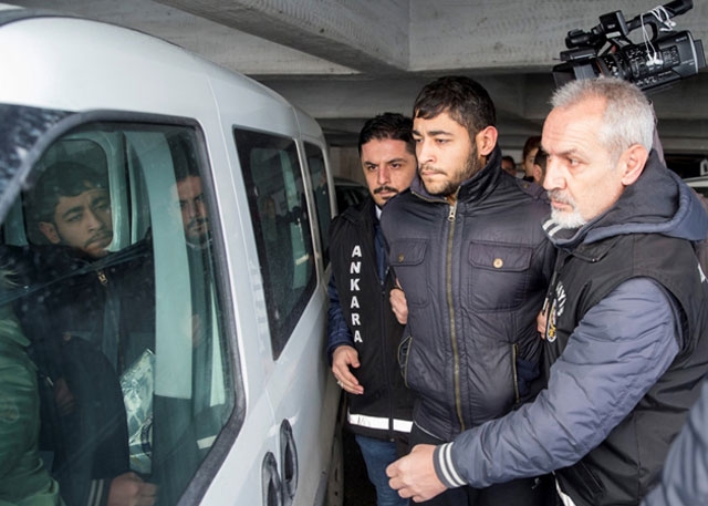 Deniz Çakır'ın şaşkınlık yaratan Ceren Damar paylaşımı 12