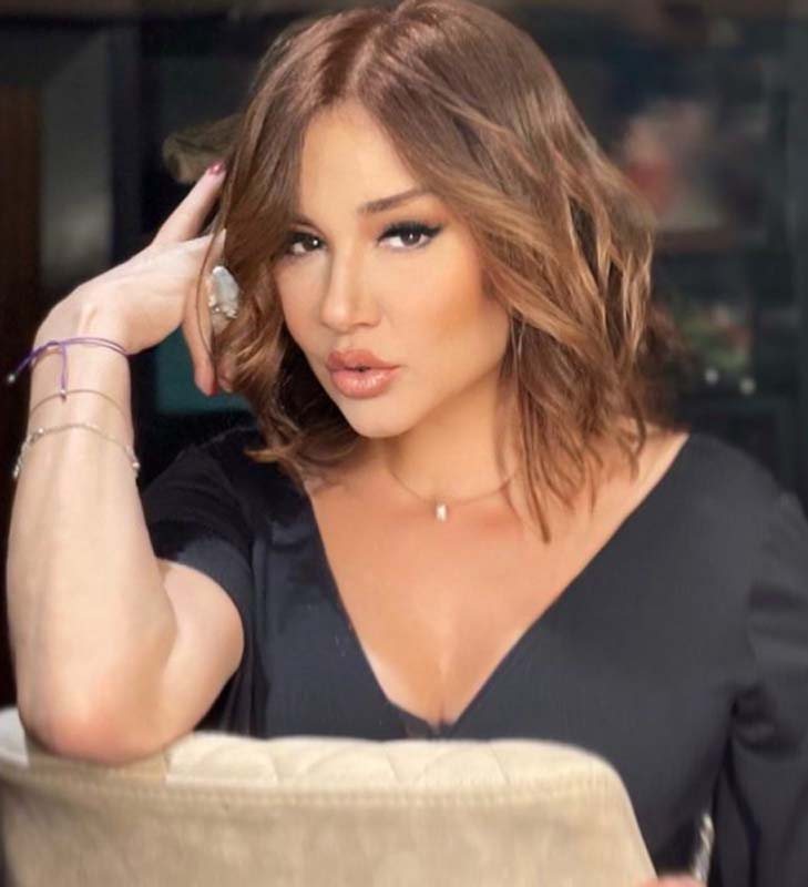 Melek Mosso, Sezen Aksu, Hadise ve Zeynep Bastık'ın 'en iyi şarkıcı' seçilmesine Deniz Seki'den sert tepki geldi! Melek Mosso ile birbirine girdi! 6