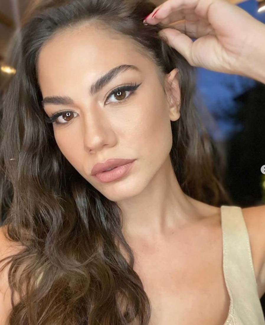 Demet Özdemir'e ayrılık yaradı! Güzelliğiyle sosyal medyayı salladı! 12