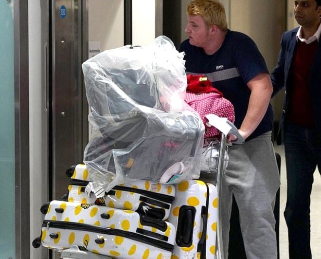 Tatile gittiler, tüm ülkeyi birbirine kattılar! İşte dünyanın konuştuğu Doran ailesi! 10