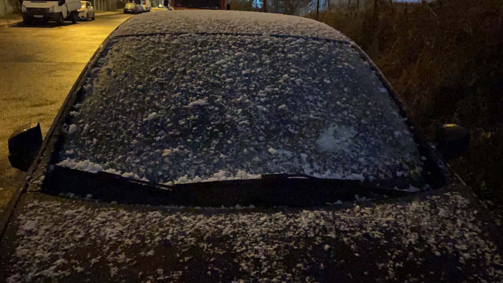 İstanbul'da kar yağışı etkisini artırdı! Şehir beyaz örtüyle kaplandı! İşte İstanbul'dan kar fotoğrafları 3